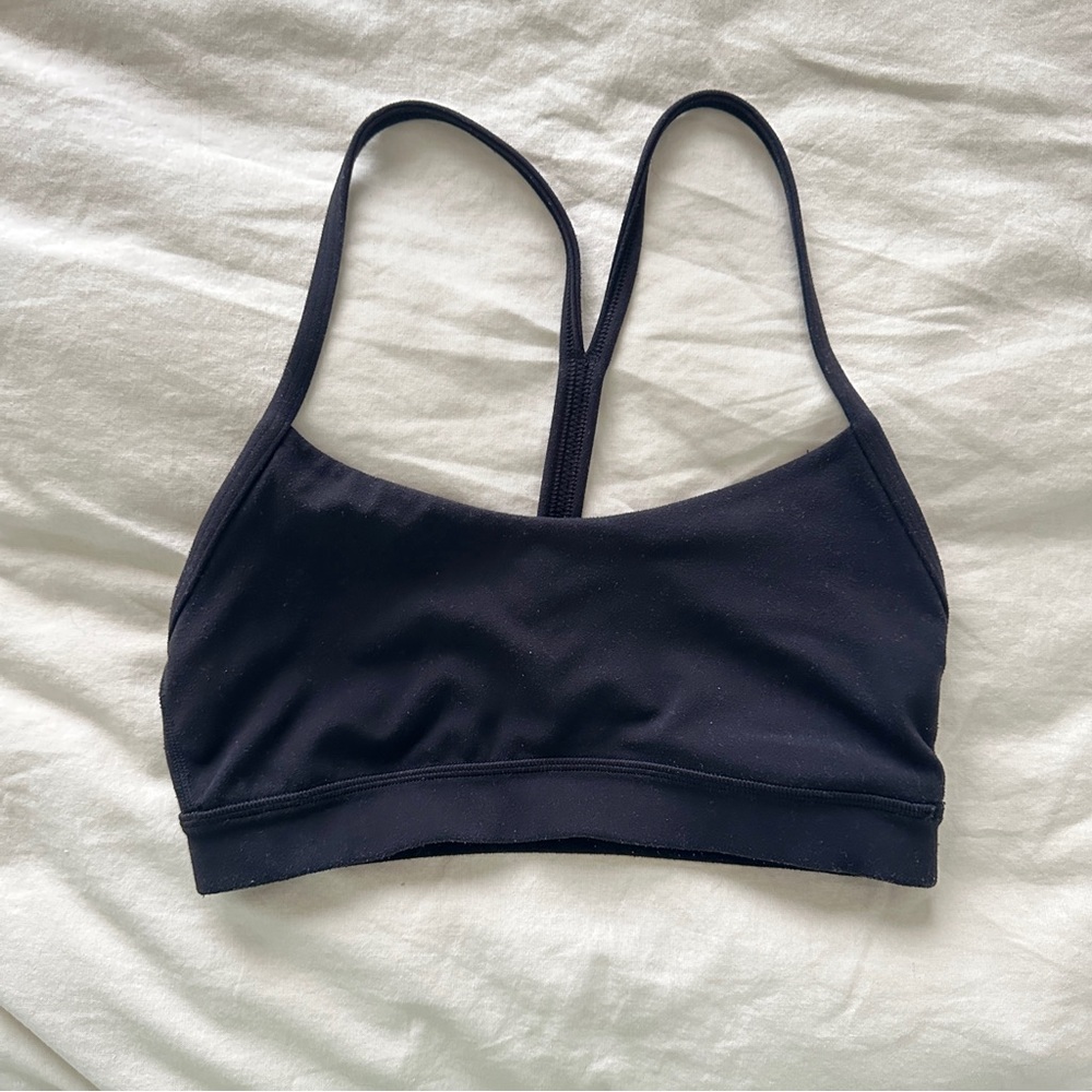 Lululemon Flow Y Bra Nulu Light Support, A-C Cups - size 4